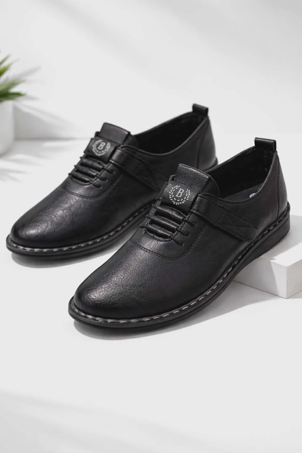 Juodi kedukai su lipduku